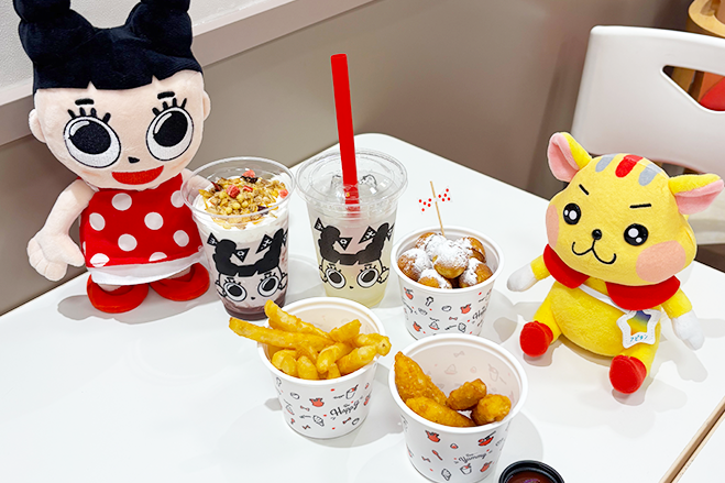 ユニー公式キャラクター 未来リス「アピタン」「ピアタン