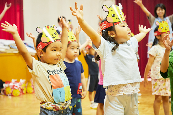 園児の皆さんと一緒にダンス！凄くお上手でした