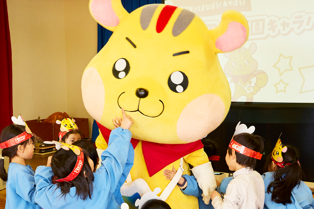 ハイタッチしてバイバイしました♪