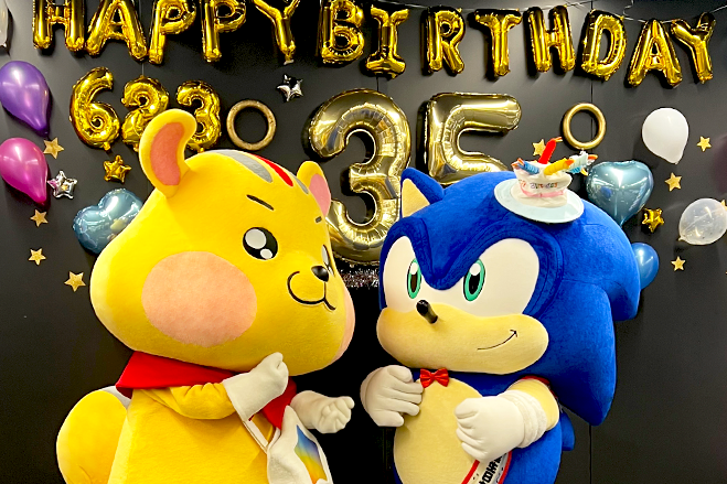 ソニックとアピタンの2ショット
