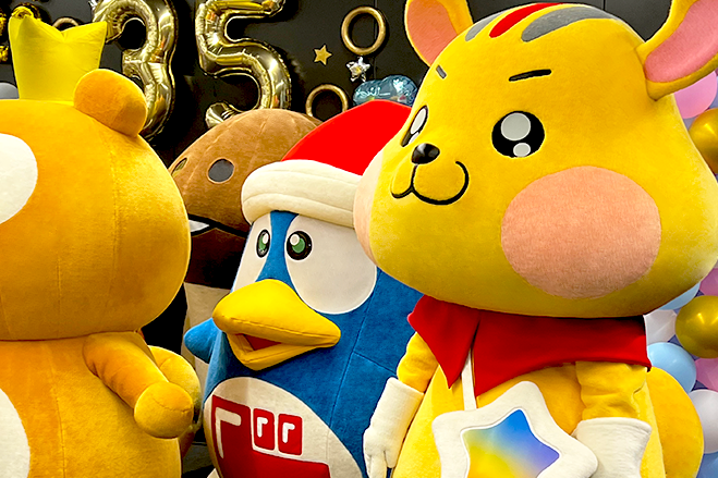 参加キャラクターのみんなとアピタン