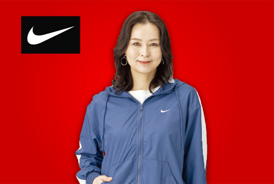 NIKE ウィメンズUVフーディジャケット